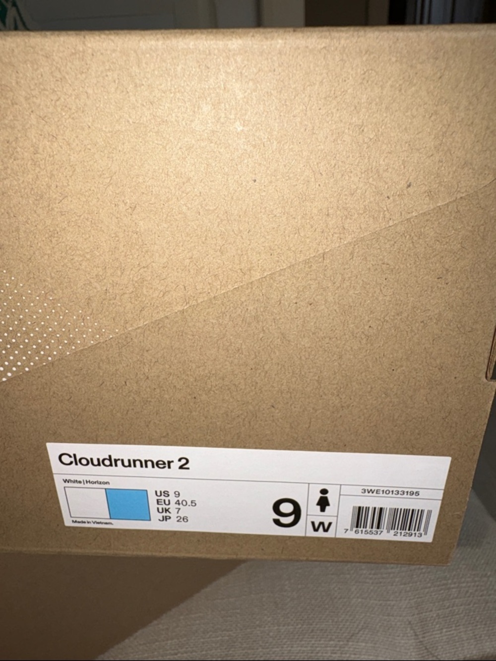 NWT-On Cloud cloudrunner 2 White & Blue Running Sneakers trendy white color sz 9 - Picture 4 of 4
